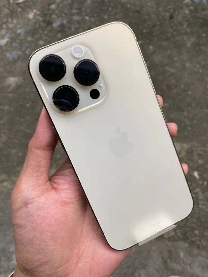 iPhone 14 Pro 128GB US$570