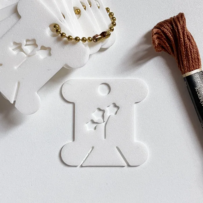 Bobinas Plásticas X 10 Tipo Huesitos De Bordar