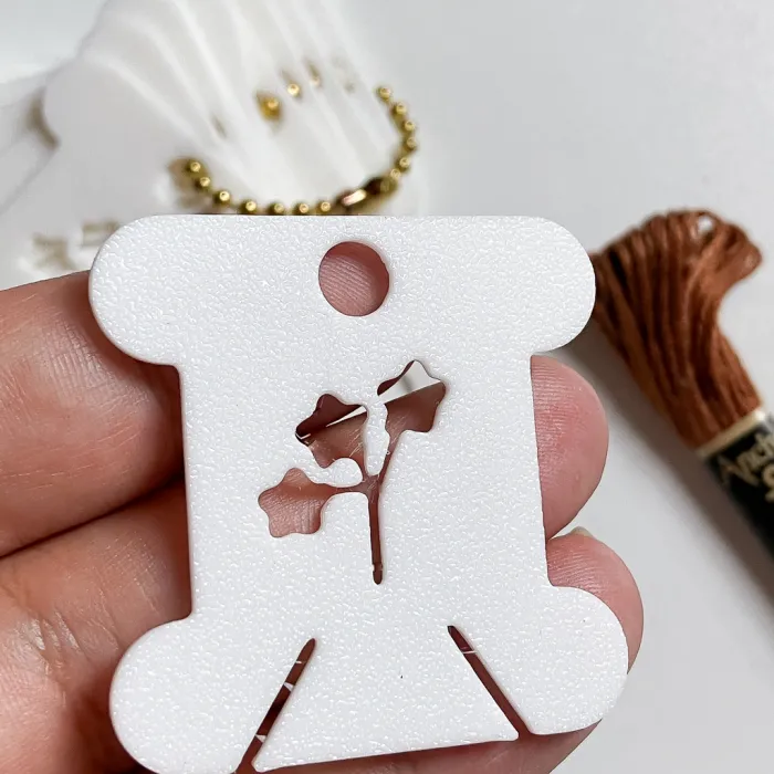 Bobinas Plásticas X 10 Tipo Huesitos De Bordar 2