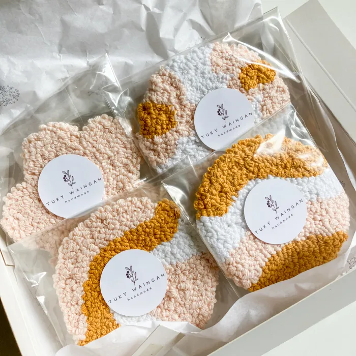 Set X4 Posavasos Punch Needle Maíz y rosa Bordado AT016