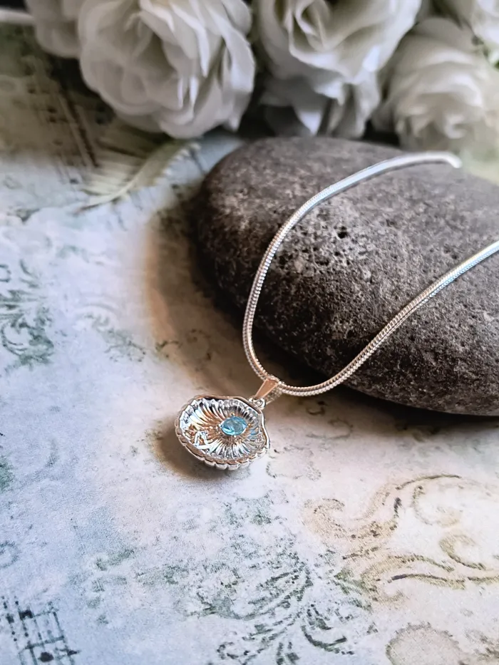 Joyas con baño de plata y micro pave 