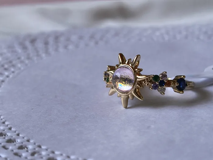 Anillo Sol de Luna con Piedras de Colores