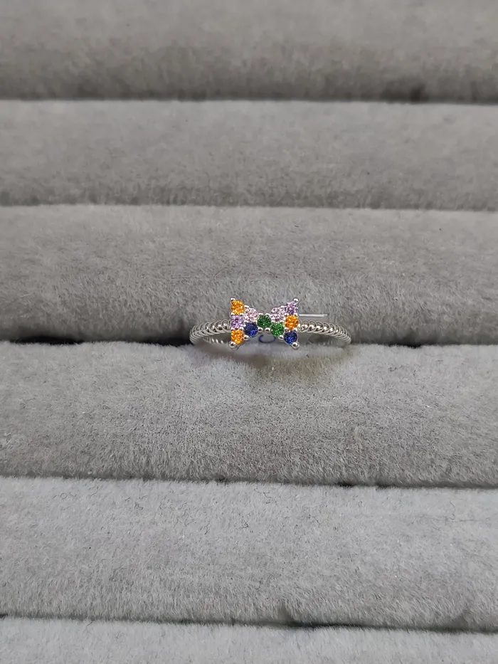 Anillo de Plata con Piedras de Colores