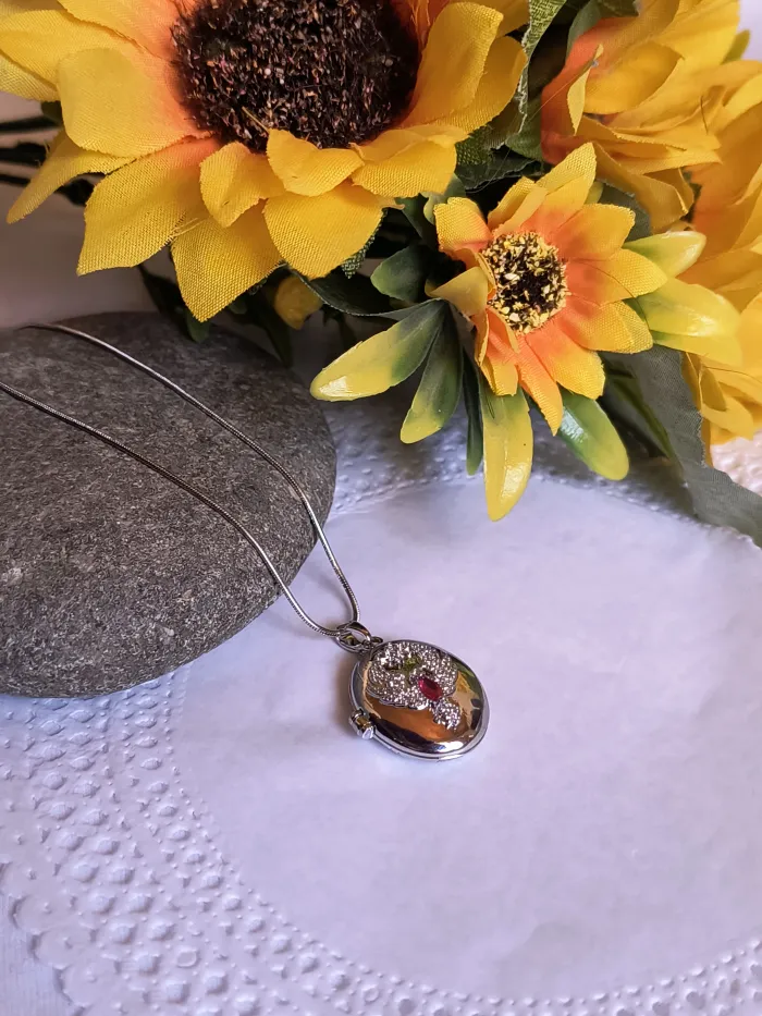 Collar relicario fenix