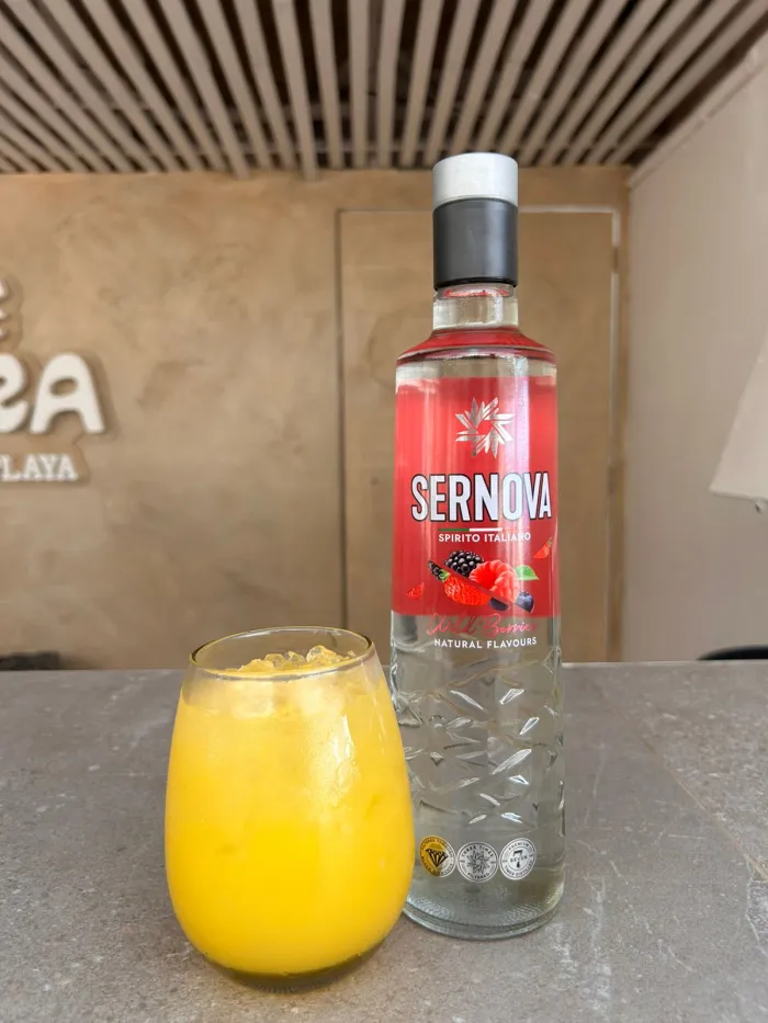 Sernova con jugo de naranja 