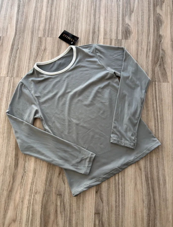 BÁSICAS MANGAS LARGAS/POLERAS