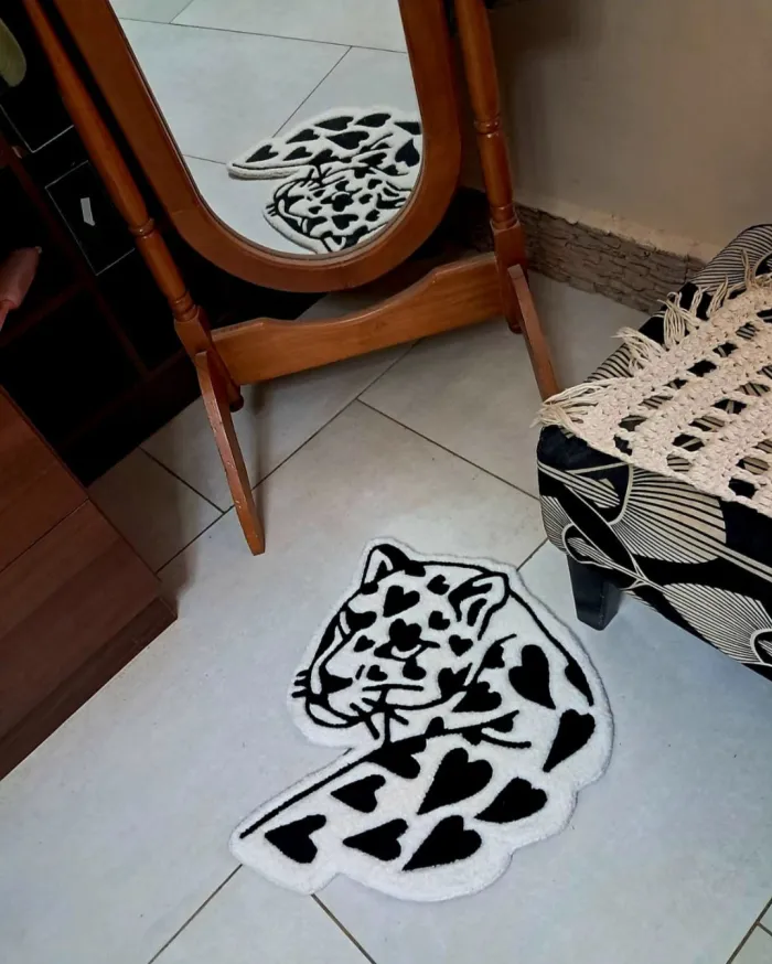 Tigre Blanco-Negro 2