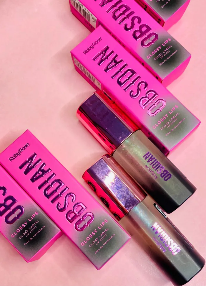 GLOSSY lips OBSIDIAN Ruby Rose 