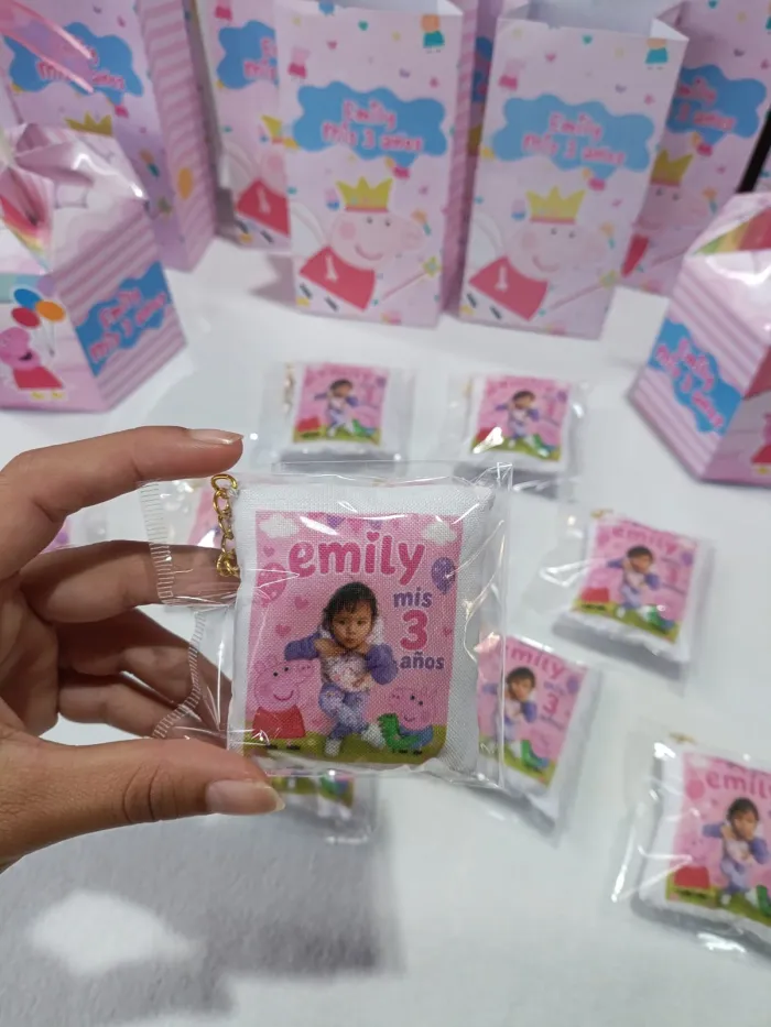 Llavero almohadita PERSONALIZADO