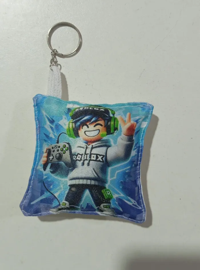 Llavero almohadita PERSONALIZADO 2